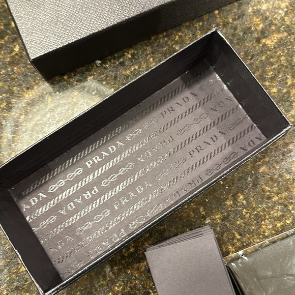 Prada sunglasses box case - Picture 5 of 6